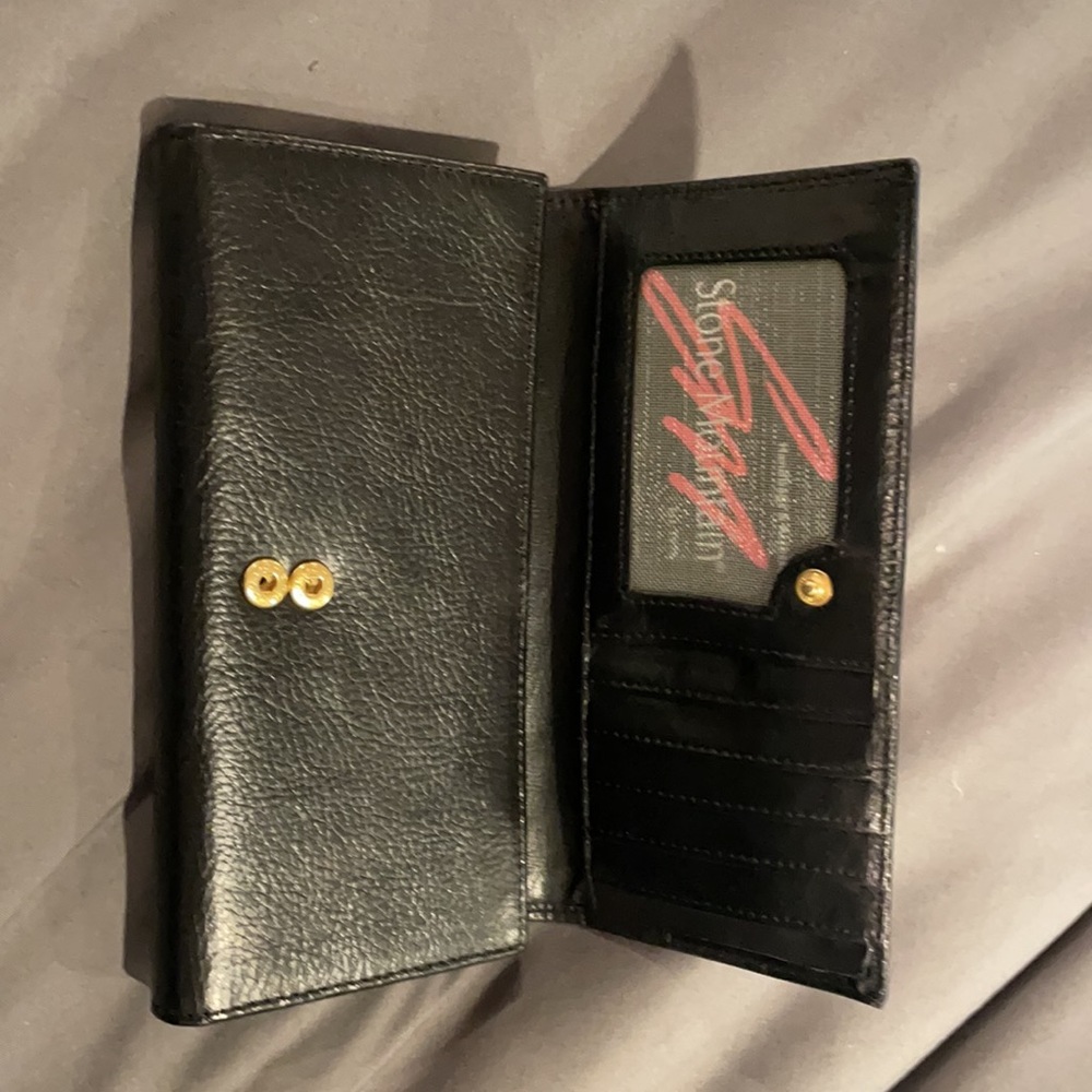 Wallet - Picture 2 of 6
